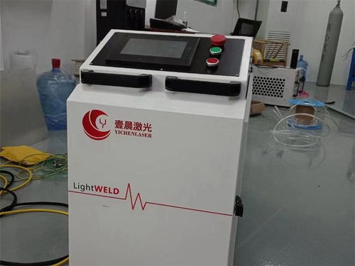 創(chuàng)鑫1500w手持激光器與同類產(chǎn)品對比 優(yōu)勢盡顯,哪款更適合你